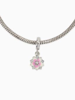 Шарм подвеска «Цветок с эмалью», бело-розовая в серебре