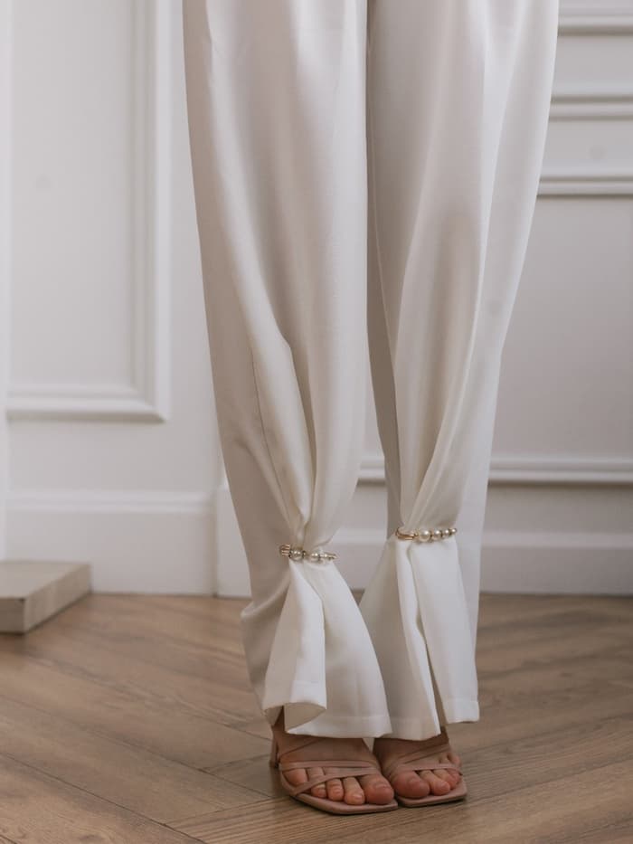 Булавка «Три жемчужины», 6 см, белая в золоте