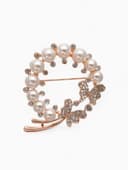 Брошь «Бабочки в жемчужном венке», белая в розовом золоте