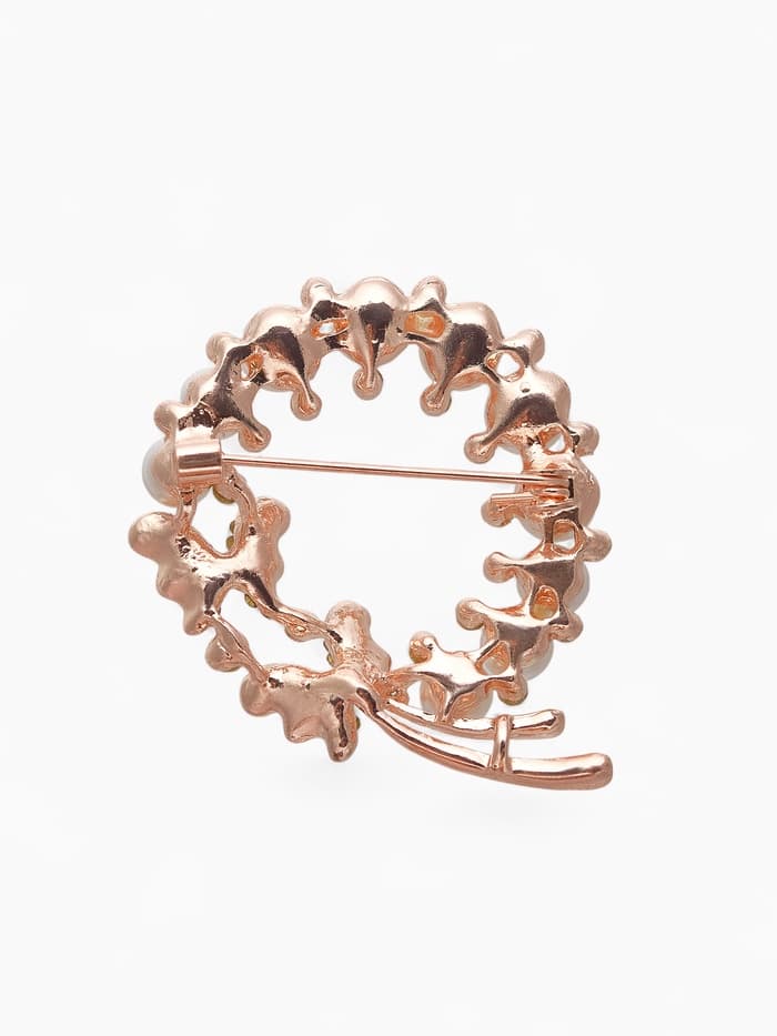 Брошь «Бабочки в жемчужном венке», белая в розовом золоте