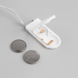 Гирлянда «Нить» 5 м, роса, IP20, серебристая нить, 50 LED, от батареек CR2032×2, свечение мульти