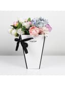 Коробка для цветов на лентах «Шанель», 17×25×9 см