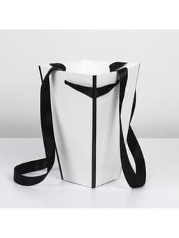 Коробка для цветов на лентах «Шанель», 17×25×9 см