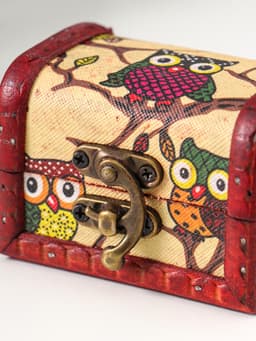 Шкатулка для украшений «Сундучок. Совята», дерево, 6×8×5.5 см