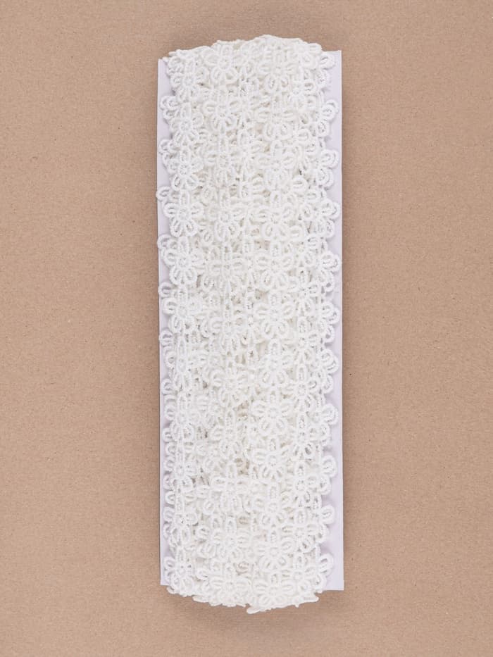 Кружево гипюровое, 15 мм, 14±1 м, белое