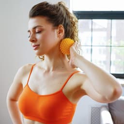 Массажёр «Ёжик», d=7.5 см, 55 г, жёлтый