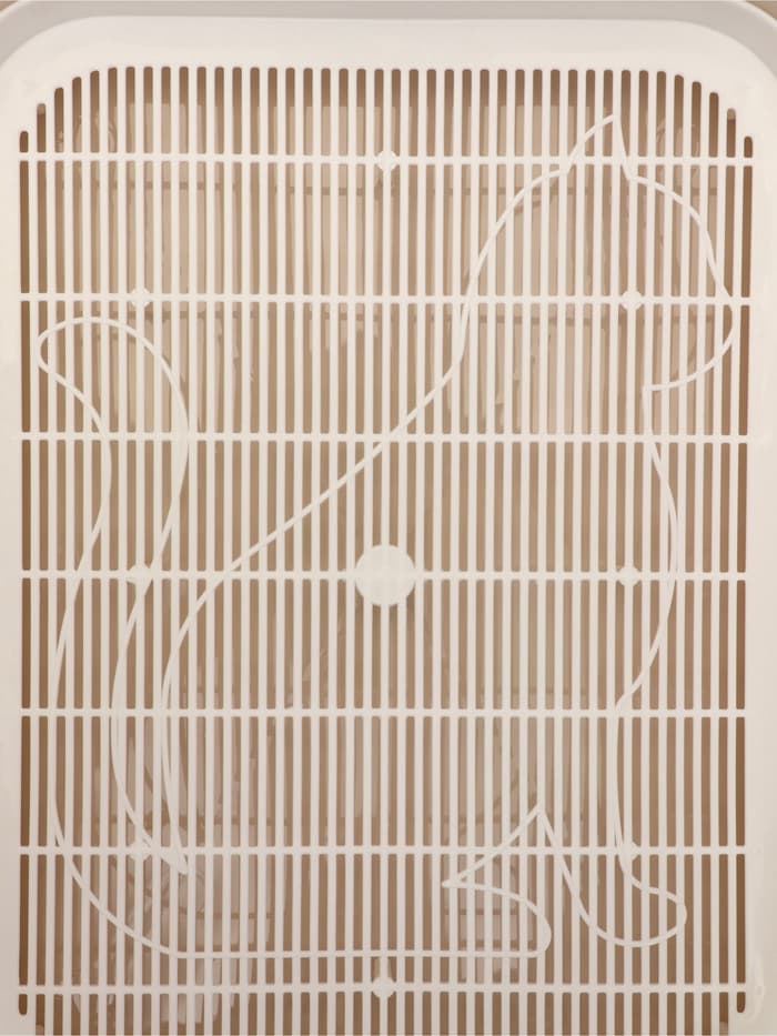 Туалет для кошек «Мурка», 33×25×7 см, с решёткой, пластик, цвет МИКС