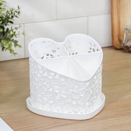 Подставка под столовые приборы Альтернатива «Сердце», 17×18.5×15.5 см, пластик, белая