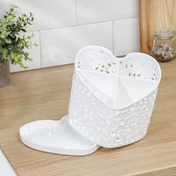 Подставка под столовые приборы Альтернатива «Сердце», 17×18.5×15.5 см, пластик, белая