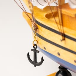 Сувенирная модель корабля «Адмирал Грейг»