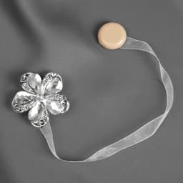 Подхват для штор «Цветок ромашка», d=5.5 см, цвет серебряный