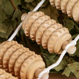 Массажёр - лента, зубчатый, деревянный, универсальный, 10 звеньев