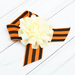 Значок с георгиевской лентой на День Победы «9 Мая»