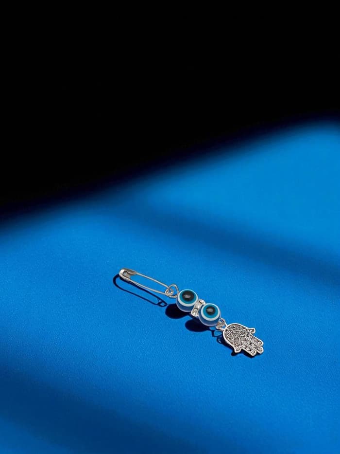 Булавка-оберег «Защита от сглаза», 2.2 см, синяя в серебре