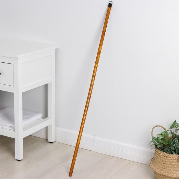 Черенок деревянный в ПВХ оплетке Доляна, 121×2.2 см, МИКС