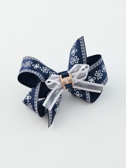 Бант для волос на резинке «Школьница», цветочный орнамент, 8 см, бело-синий