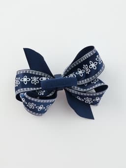 Бант для волос на резинке «Школьница», цветочный орнамент, 8 см, бело-синий