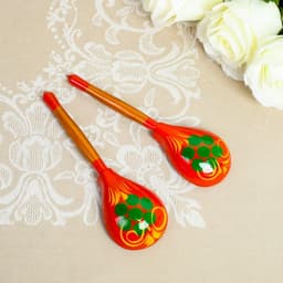 Ложка деревянная «Краснушка», полубасок, красный фон