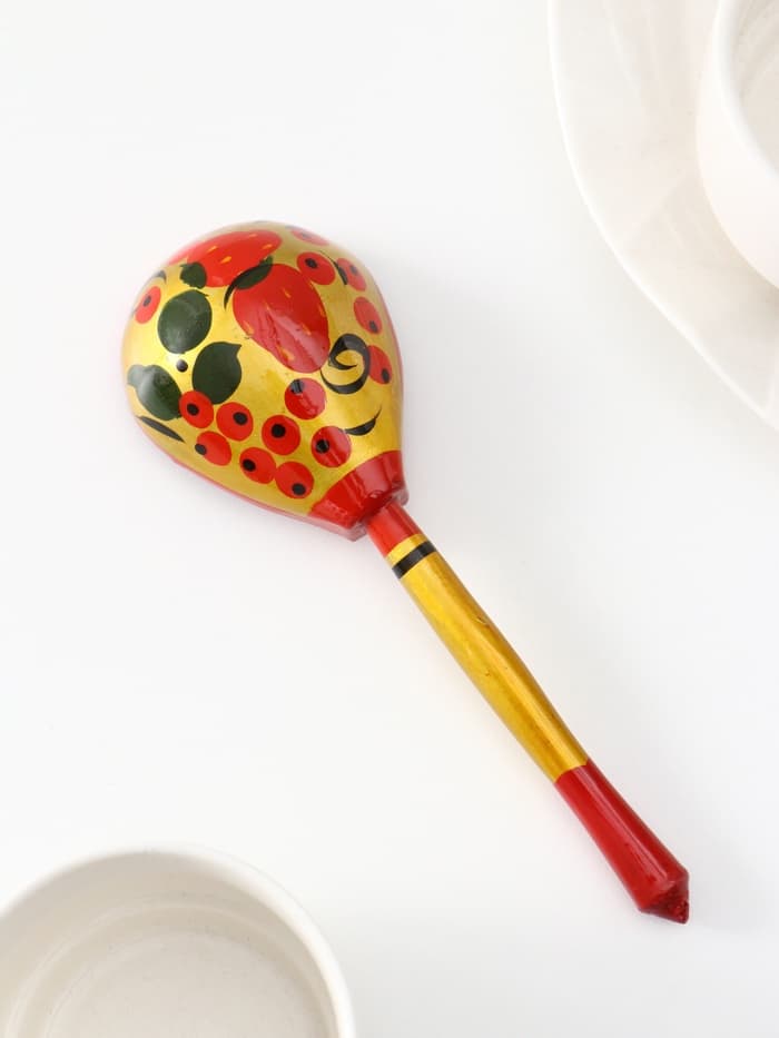 Ложка деревянная «Краснушка», полубасок, красный фон