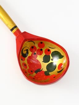 Ложка деревянная «Краснушка», полубасок, красный фон