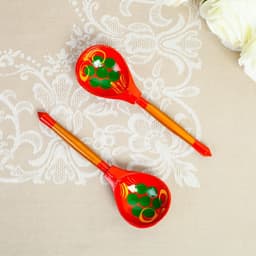 Ложка деревянная «Краснушка», полубасок, красный фон