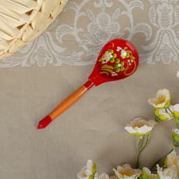 Ложка деревянная «Краснушка», полубасок, красный фон