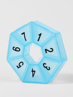 Таблетница «Цифры», 7.5×7.5×1.7 см, 7 секций, МИКС