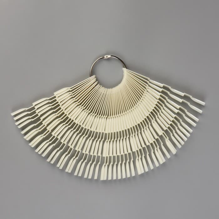 Палитра для лаков на кольце, форма квадрат, 50 шт. по 3 ногтя, цвет слоновая кость