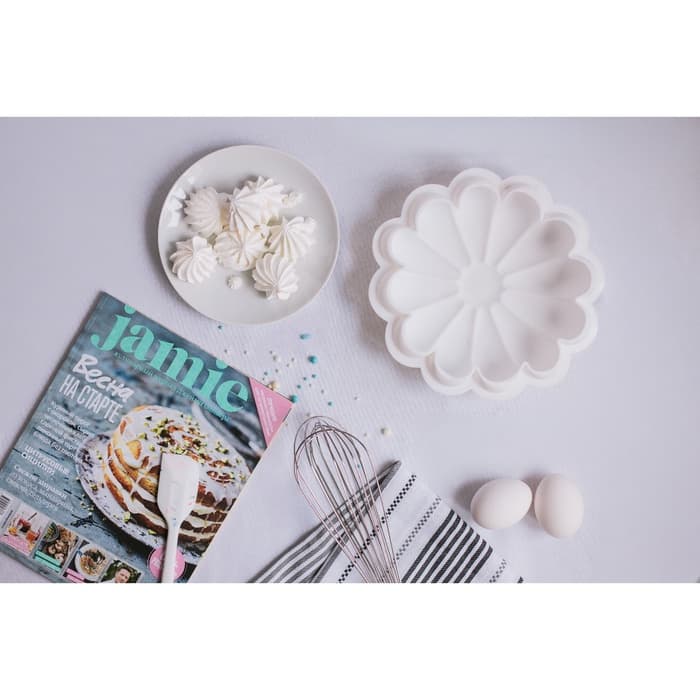 Форма для муссовых десертов и выпечки KONFINETTA «Ромашка», силикон, 22×4.5 см, белая