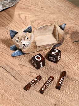 Вечный календарь «Кошка», 13×4×6.5 см, дерево
