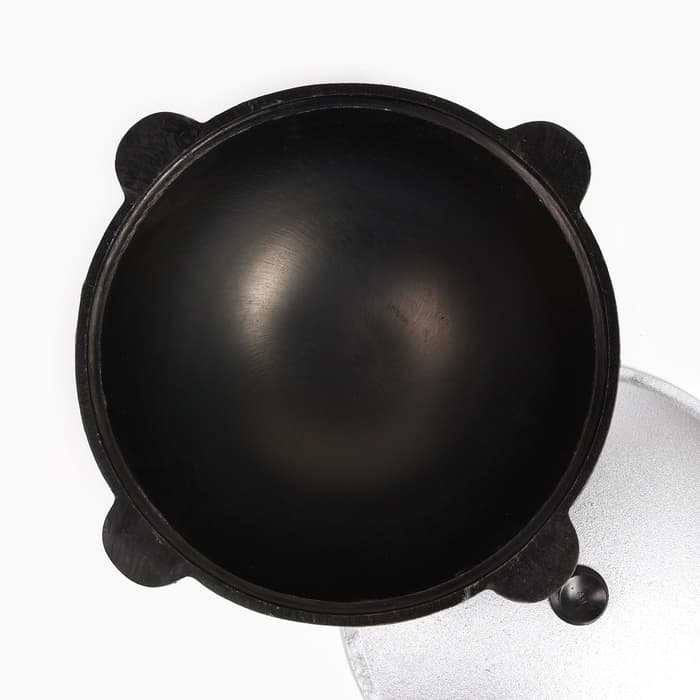 Казан Шафран, 12 л, плоское дно, алюминиевая крышка, чугун