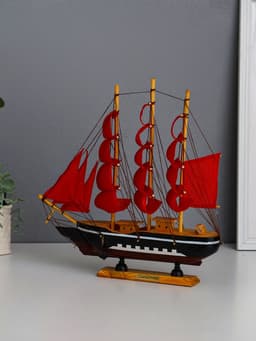 Сувенирная модель корабля «Флора», борта чёрные с белой полосой, паруса алые, 32×6.5×31 см