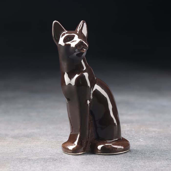 Фигурка фарфоровая «Кошка Тайка», чёрная, 10 см