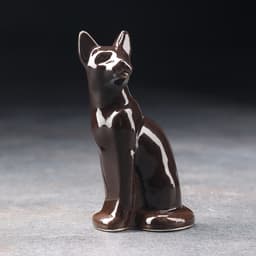 Фигурка фарфоровая «Кошка Тайка», чёрная, 10 см