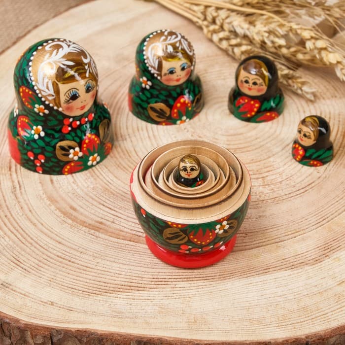 Матрёшка дерево «Хохлома», чёрный платок, красное платье, 5 кукольная, 10 см