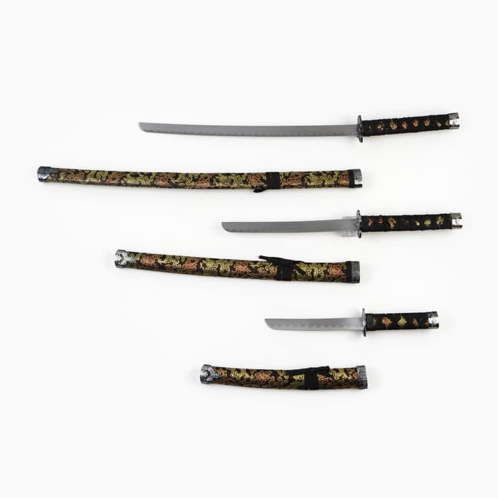Макет оружия «Сувенирные катаны на подставке 3в1. Драконы на бежевом», подарочный набор, ножны ткань, 47 см; 70 см; 89 см
