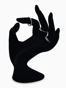 Подставка для украшений QF «Рука» 8.5×7×16 см, чёрная