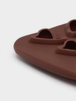 Форма для конфет и шоколада Доляна «Сердца», силикон, 21.5×10.5×1.8 см, 15 ячеек (3×3 см), коричневая