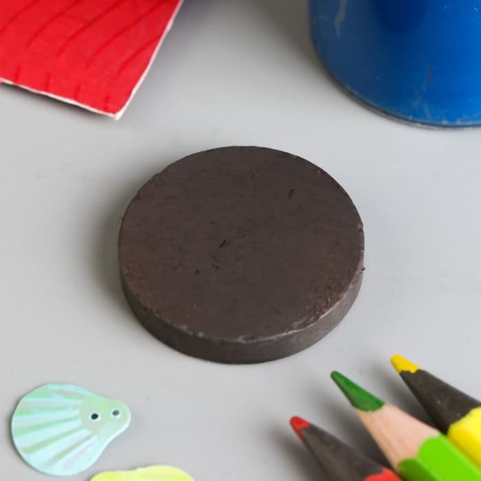 Магнит технический ферритовый (магнитит на обе стороны), 30×5 мм