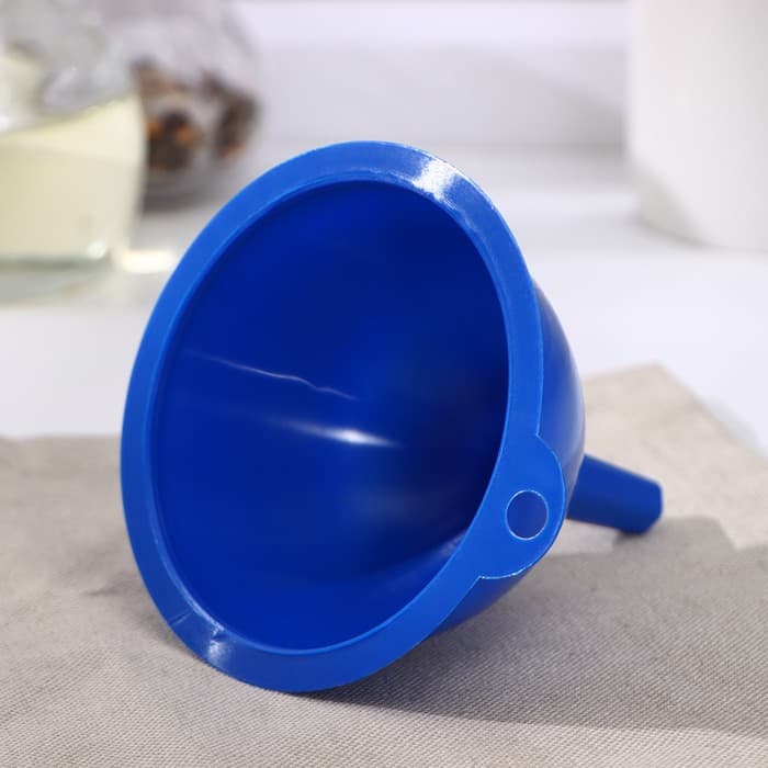 Воронка INSTAR, d=10 см, пластик, МИКС