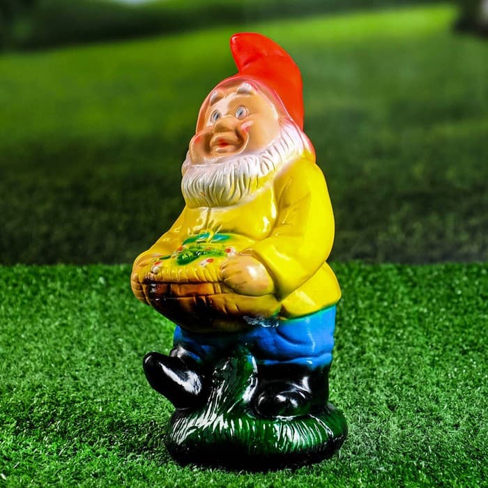 Садовая фигура из гипса «Гном - садовник», 25×13×13 см