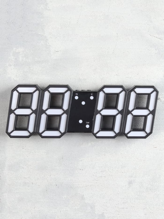 Часы электронные настольные «Цифры», с подвесом, синяя индикация, 16.5×6×3 см, от USB