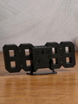 Часы электронные настольные «Цифры», с подвесом, синяя индикация, 16.5×6×3 см, от USB