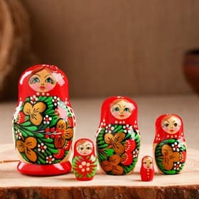 Матрёшка дерево «Божья коровка», красный платок, 5 кукольная, 9-11 см