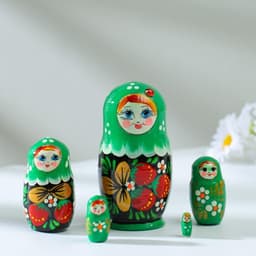 Матрёшка дерево «Божья коровка», зелёное платье, 5 кукольная, 10-12 см
