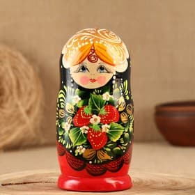 Матрёшка дерево «Земляничка», чёрный платок, 5 кукольная, 18 см
