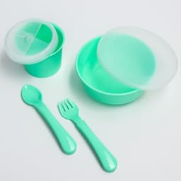 Подарочный набор детский «Первый подарок малышу», 10 предметов: бутылочки для кормления 150 и 250 мл, поильник, посуда, нагрудник, расчёска, щётка