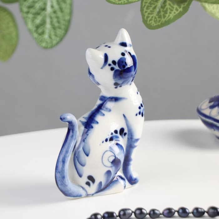 Фигурка фарфор гжель «Кошка Улыбка», 10×5×13 см