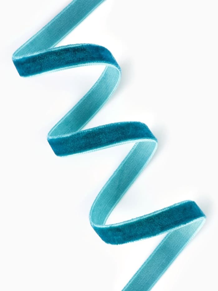 Лента бархатная, 10 мм, 18±1 м, зелёная №72