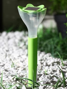 Садовый светильник «Цветок зелёный», уличный, на солнечной батарее, 6×29×6 см, 1 LED, свечение белое